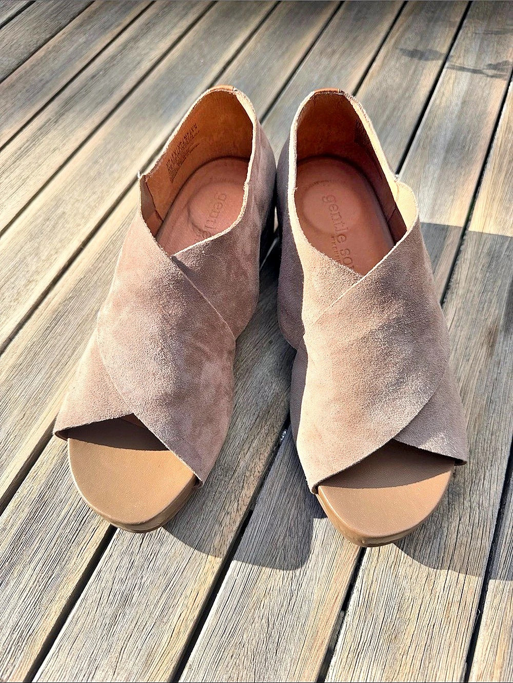 Gentle Souls by Kenneth Cole Suede Open Toe Sandals US 7 - Never worn